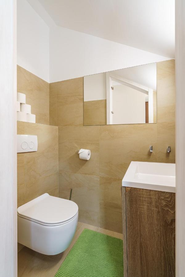 Villa Caprice - Krk Milohnici ภายนอก รูปภาพ