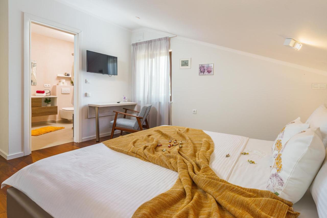 Villa Caprice - Krk Milohnici ภายนอก รูปภาพ